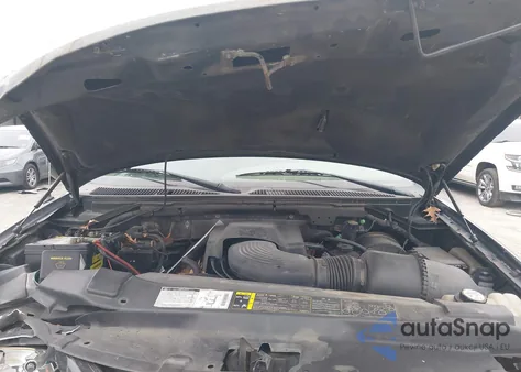 2002 Ford F-150 Lariat/Xlt z USA, uszkodzony, nr VIN 1FTRW08L62KB81617